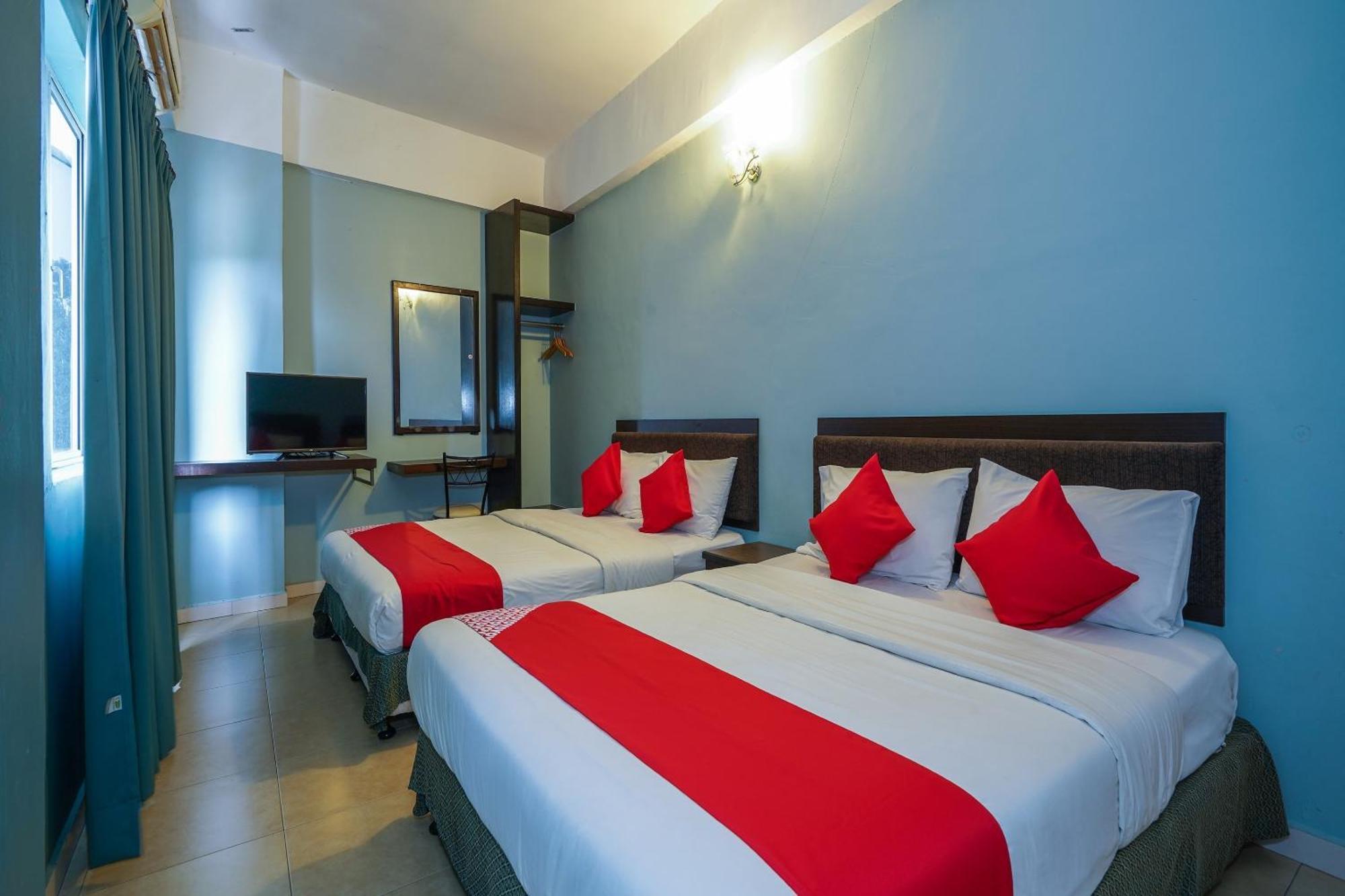 Hotel O Hotel Orchard Inn Lumut Extérieur photo