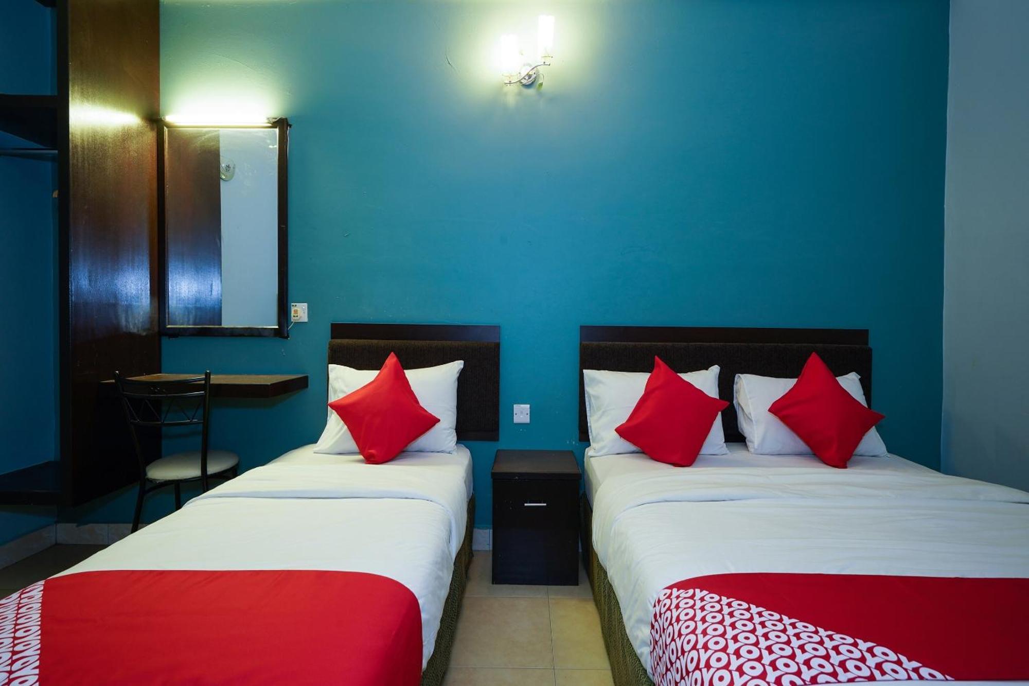 Hotel O Hotel Orchard Inn Lumut Extérieur photo