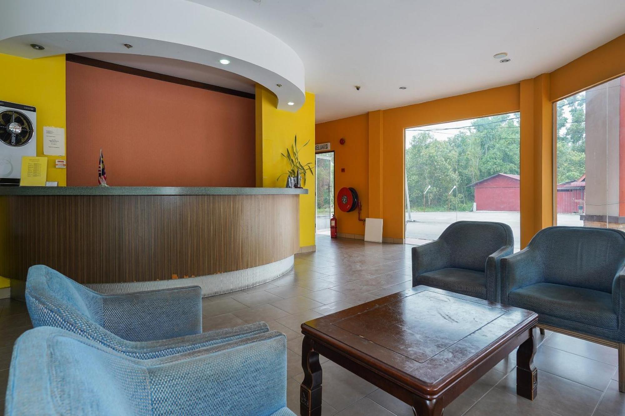 Hotel O Hotel Orchard Inn Lumut Extérieur photo