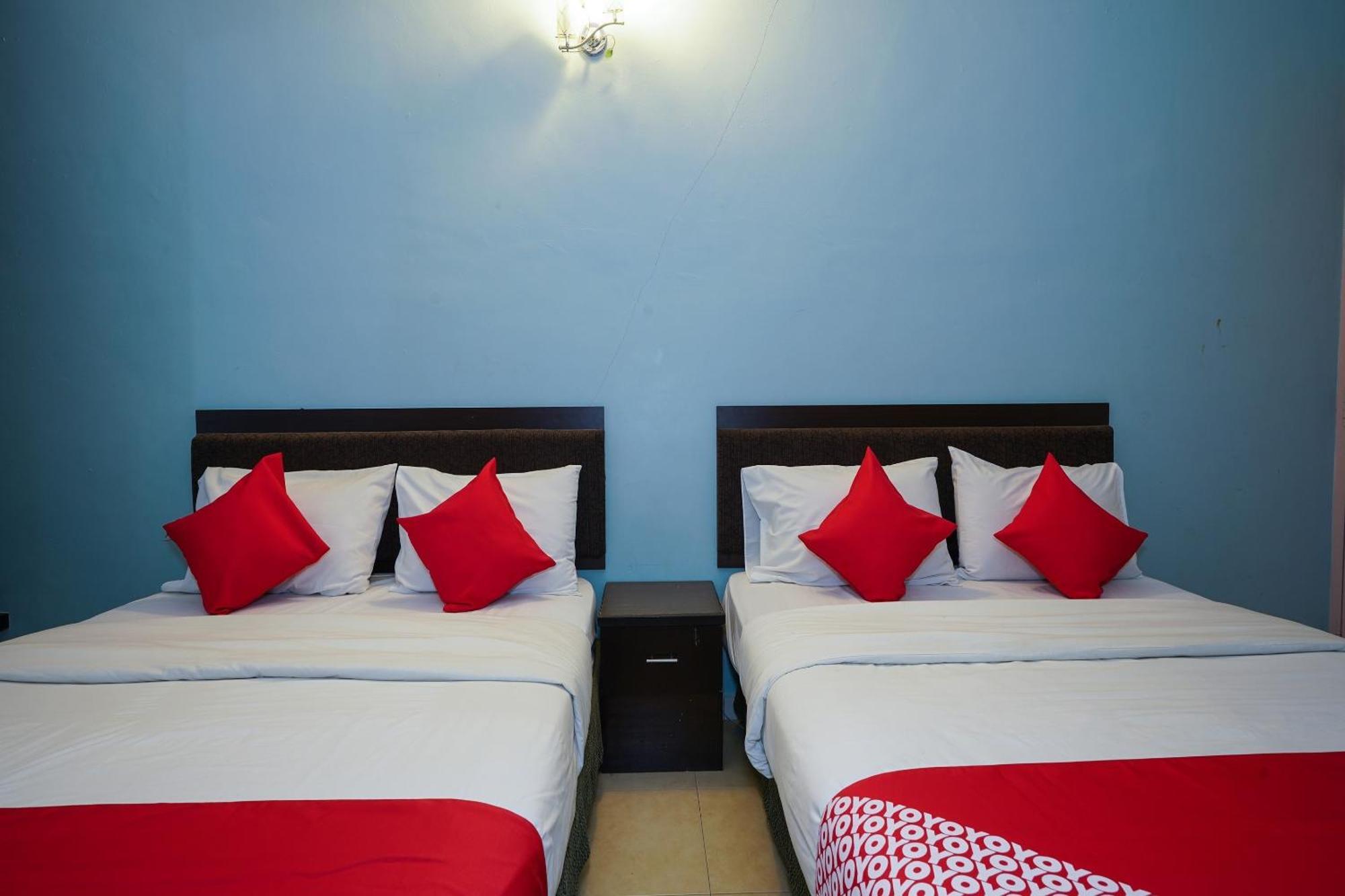 Hotel O Hotel Orchard Inn Lumut Extérieur photo