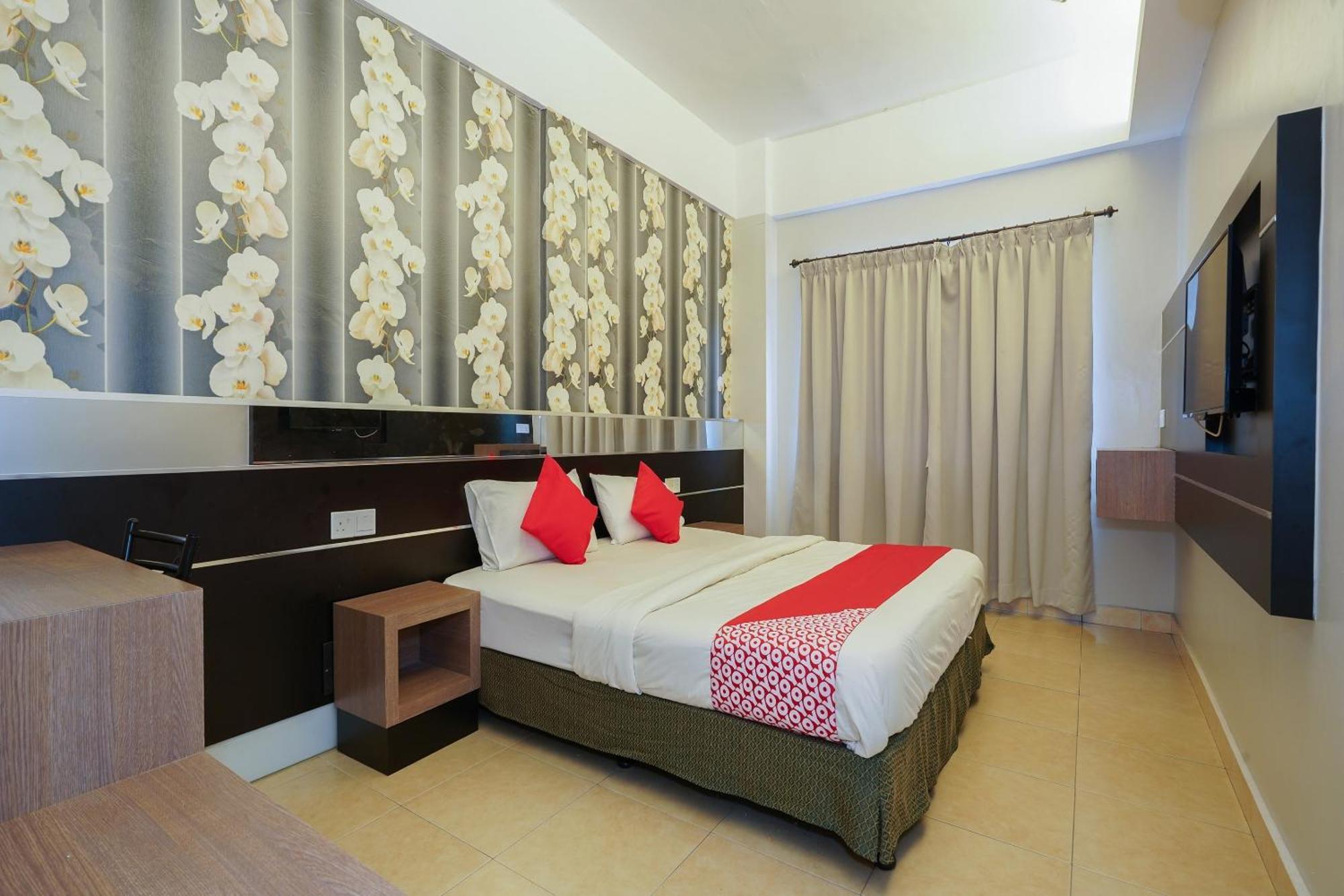 Hotel O Hotel Orchard Inn Lumut Extérieur photo