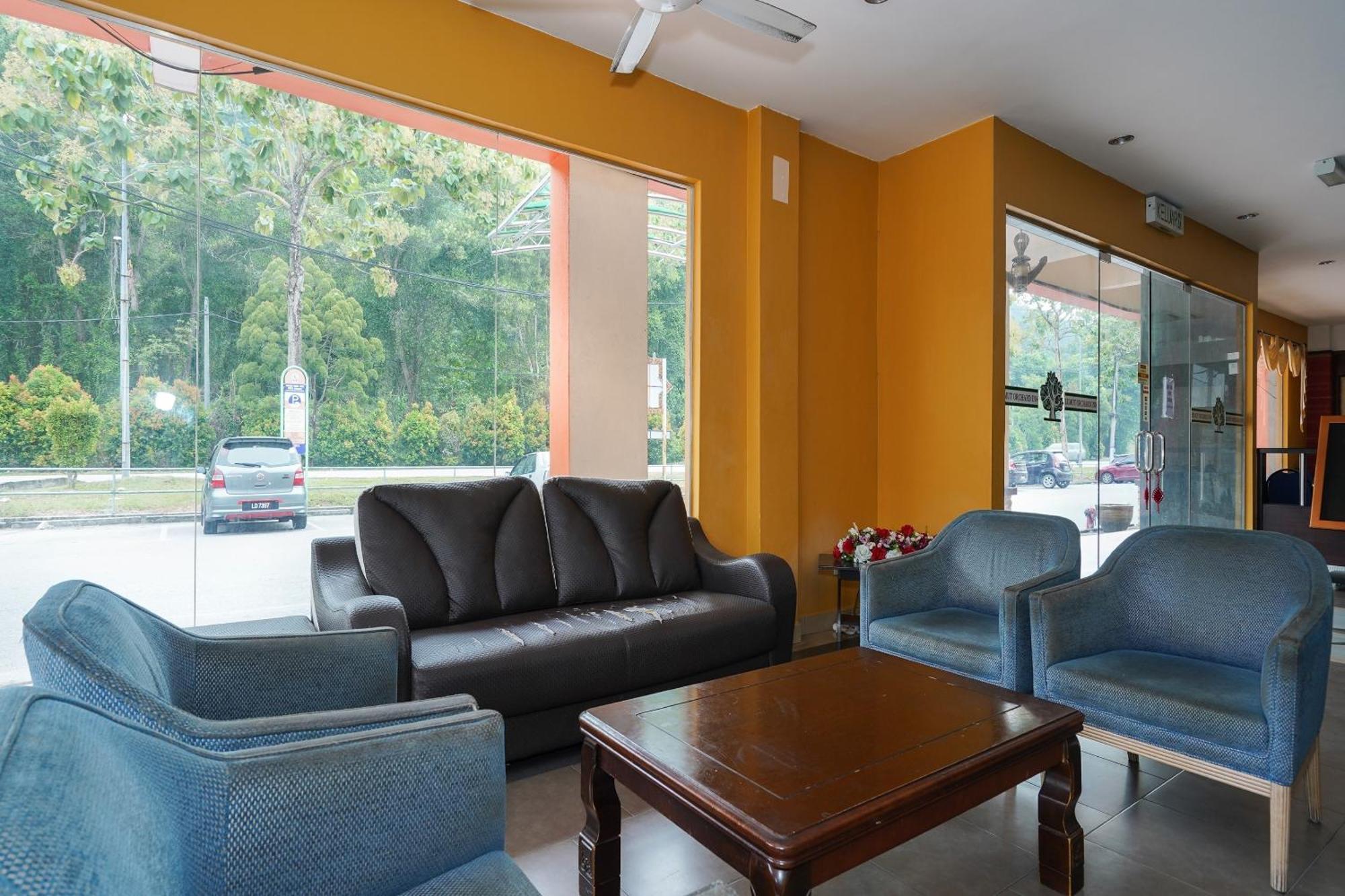 Hotel O Hotel Orchard Inn Lumut Extérieur photo